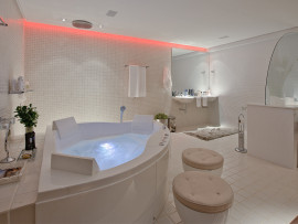 BANHEIRA KANTO ZEN 160 PREMIUM ACR�LICO AXELL